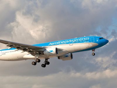 OFICIAL: Aerolíneas Argentinas repatriará casi mil personas en esta semana