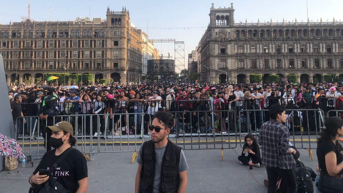 Asistentes al concierto de Rosalía en el Zócalo
