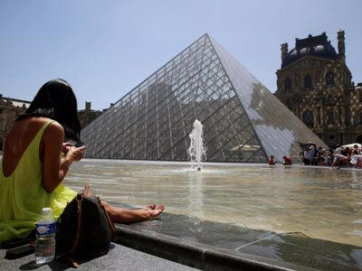 Ola de calor en Europa: Francia vive su día más caluroso y España lucha contra los incendios
