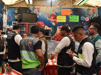 A partir de hoy aplican multas a quienes instalen chelerías en vía público; esto deberán pagar