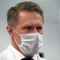 La vacuna rusa produjo efectos secundarios; ministro de Salud los minimiza