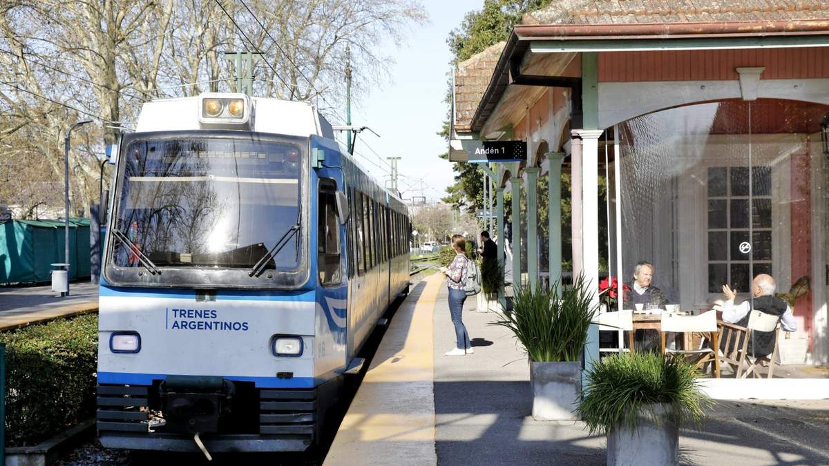 No descartan sumar más energía solar en los cruces. Fuente: (Twitter)