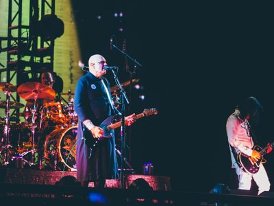 The World is a Vampire, festival naciente estelarizado por The Smashing Pumpkins