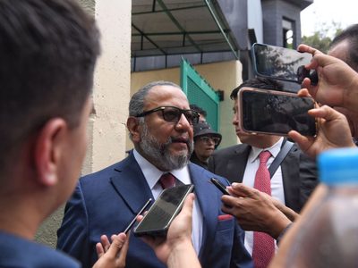Aplazan de nuevo audiencia intermedia del caso de la L12; víctimas denuncian impunidad