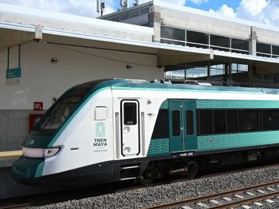 Nuevos contratos y convenios descarrilaron el presupuesto del Tren Maya