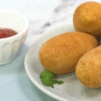 Las papas rellenas más cremosas y crocantes: la receta casera que conquista a todos