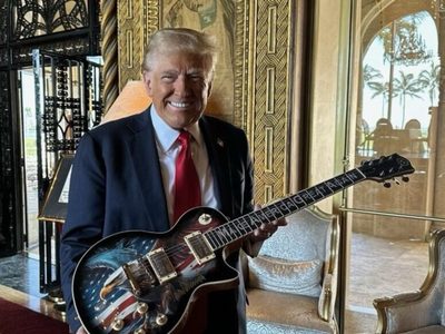 Donald Trump ahora venderá guitarras con precios de hasta 10 mil dólares