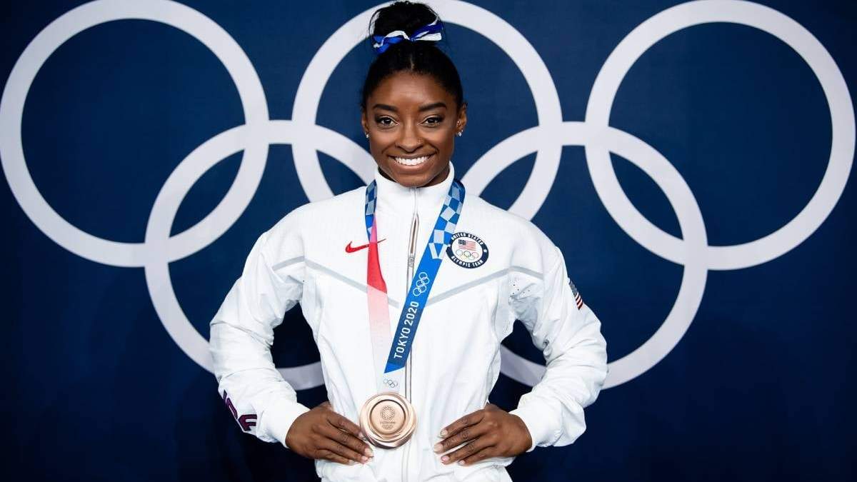 Simone Biles y su presea de bronce