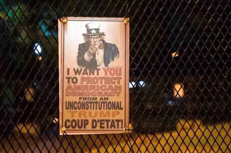 Un cartel advierte de un "golpe de Estado" de Trump en Washington - IMAGESPACE / ZUMA PRESS / CONTACTOPHOTO