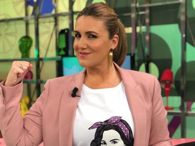 Carlota Corredera encontró un confidente en "Sálvame": salida de a dos, abrazos y sonrisas
