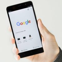 Google dejará de ser el buscador predeterminado de Android: Los usuarios tendrán cuatro opciones de buscador