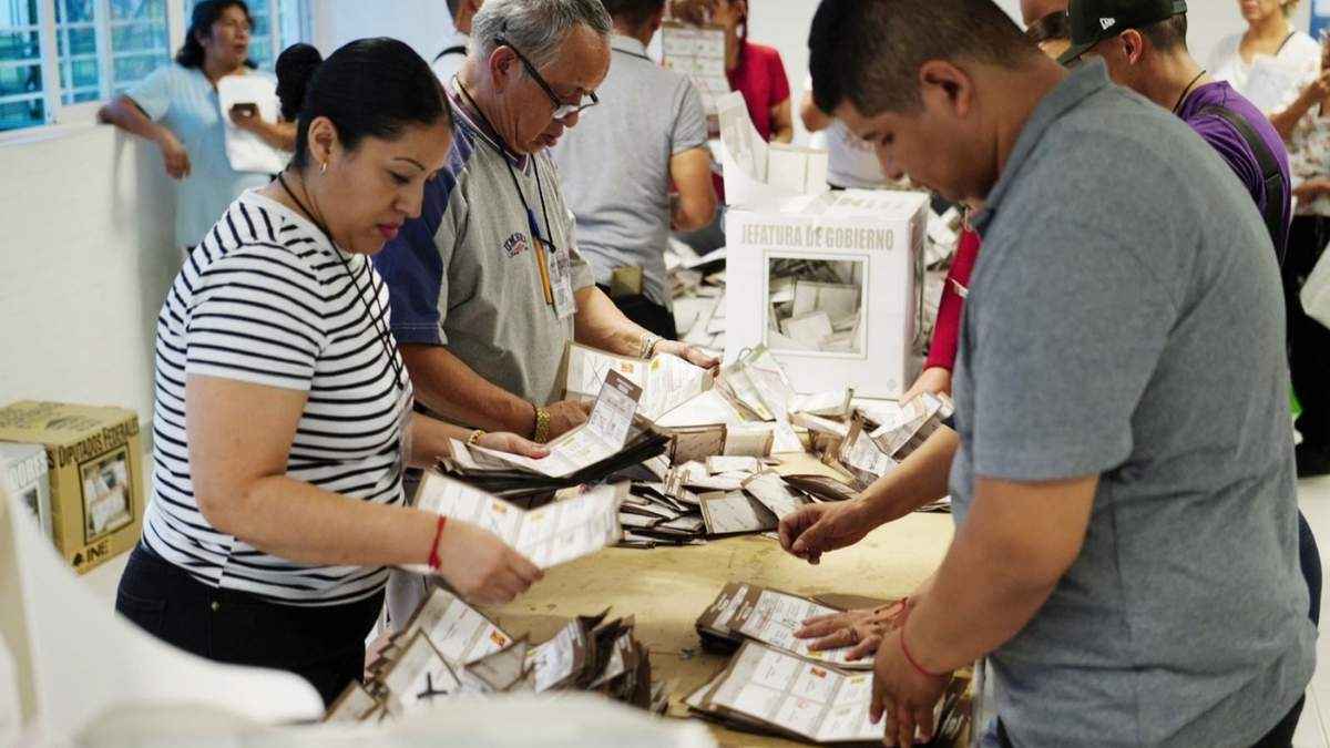Conteo de votos al finalizar la jornada electoral