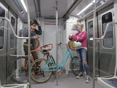Al subte con la bici: habilitan la opción para los usuarios de las líneas A y H