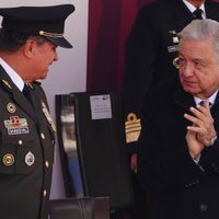 En la Marcha de la Lealtad, Luis Cresencio Sandoval agradece a AMLO su respaldo a fuerzas armadas