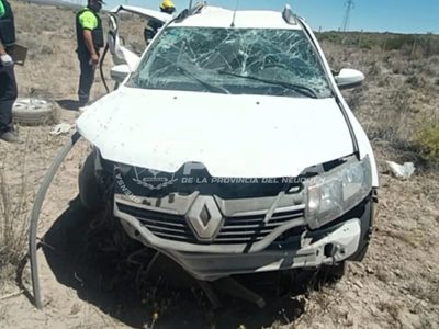 Murió un turista de Buenos Aires al volcar en la Ruta 237 en Piedra del Águila