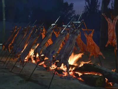 Neuquén espera el fin de semana largo con buen nivel de reservas de alojamiento en toda la provincia