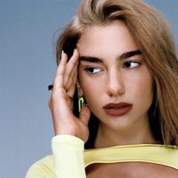 Dua Lipa rompió los hilos con un baile que no pudo más... ¡Curvas a la vista!