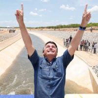 Bolsonaro defiende la tenencia de armas: "Todo el mundo tiene que comprar un fusil"