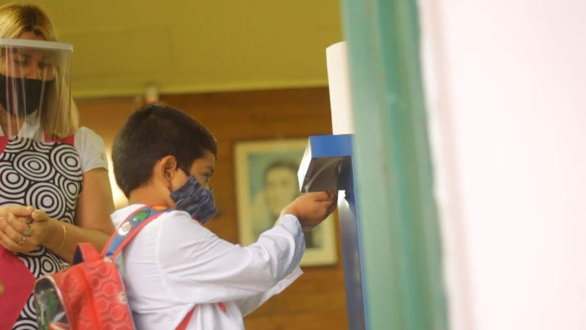 Clases presenciales. Fuente: (Twitter)