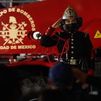 CDMX destinará 115 mdp para compra de uniformes y equipamiento de bomberos