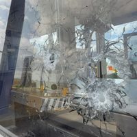 Asalto a caseta de cobro en Sinaloa termina en choque armado contra la Guardia Nacional