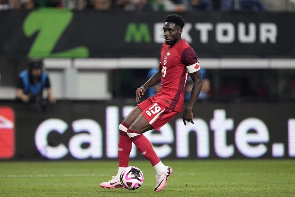 Bayern Múnich amenaza a la Federación Canadiense de Futbol con acciones legales por lesión de Davies
