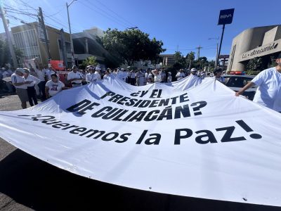 Marchan en Culiacán contra escalada de violencia en la entidad