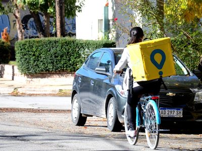 En Bariloche crearon una web que agrupa comercios con delivery