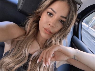 ¡Frente al espejo! Danna Paola se grabó haciéndolo y enloqueció a sus fans ¿Qué es eso rosadito?