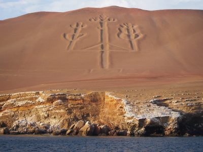 Un grupo de personas dañó un famoso geoglifo de unos 2.500 años en Perú