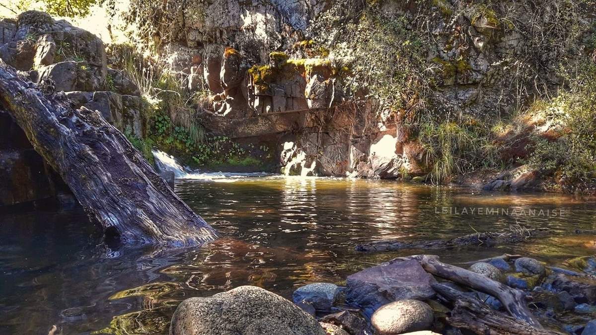 Cascadas en el predio del Ejército en San Martín de los Andes. Fuente: San Martín de los Andes Informa.