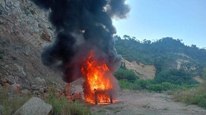 Células del CJNG respondieron con incendios y cierres viales durante el operativo en Michoacán.
