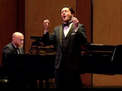 El tenor Arturo Chacón rinde homenaje a José Alfredo Jiménez en el Festival Cervantino