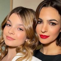 Agustina Cherri y su hija adolescente, Muna, hicieron match con el outfit más llamativo para una noche mágica