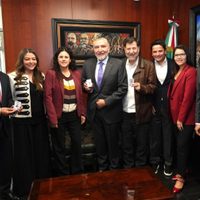 Fernández Noroña, Yunes Márquez y senadores oficialistas presumen su afiliación a Morena