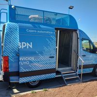 Refuerzan la atención bancaria en Zapala con un cajero móvil