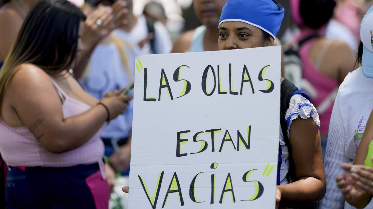 Organizaciones sociales vuelven a protestar contra el hambre y el ajuste. Fuente: (Twitter)