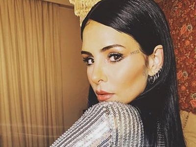 ¡Poliamor! Mirá con que tres famosos se apareció Cande Tinelli ¿Se olvidó la ropa?