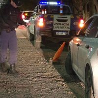 Centenario: arrastró un cono por 500 metros en la Ruta 7 y terminó multada