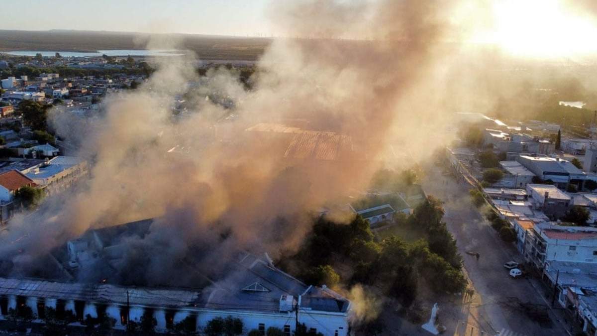 El COFEMIN repudio el daño a edificios públicos. Fuente: (Twitter)