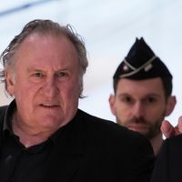 Gérard Depardieu es juzgado en París por supuestos abusos sexuales en un rodaje