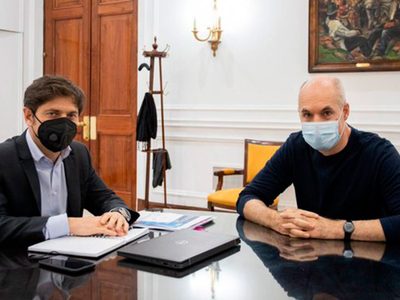 Kicillof acusó al Gobierno porteño de someter a los chicos a "experimentos"