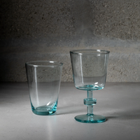 Con copas rotas y una tapa de plástico, creá esta deco preciosa y minimalista para tu habitación