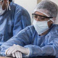 El nuevo protocolo que implementó un hospital por el coronavirus: "Fallecer acompañado"