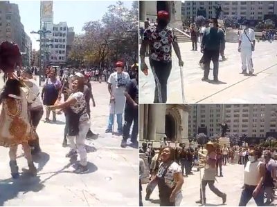 Ambulantes de la CDMX agreden a feministas que instalaron bazar en Bellas Artes