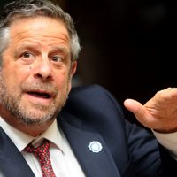 Rubinstein al Gobierno: "Confinar a la gente no resuelve el problema del virus"