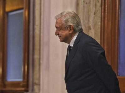 The Economist tilda a AMLO de "falso mesías" y llama a EU poner atención en "su patio trasero"