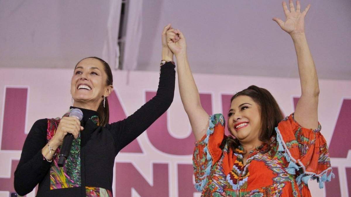 Claudia Sheinbaum y Clara Brugada en un evento el 6 de enero