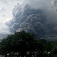 Erupción del volcán de Fuego en Guatemala deja siete muertos; cierran aeropuerto y evacuan a cientos (Videos)