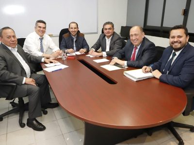 Tras primer comunicado que excluye al PRD, líderes de Va por México ratifican alianza